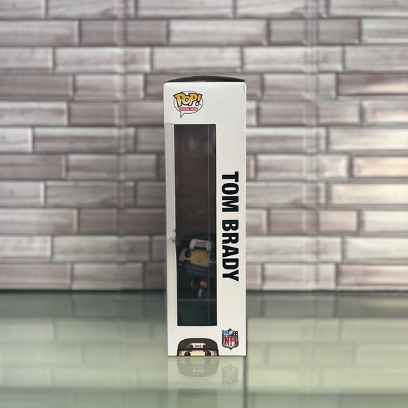 Tom Brady Tampa Bay Pop! trading cards Panini Prizm Funko Pop. - Picture 5 of 8